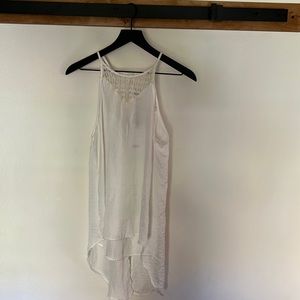 Long flowing sleeveless top by RO & DE size Small NWT